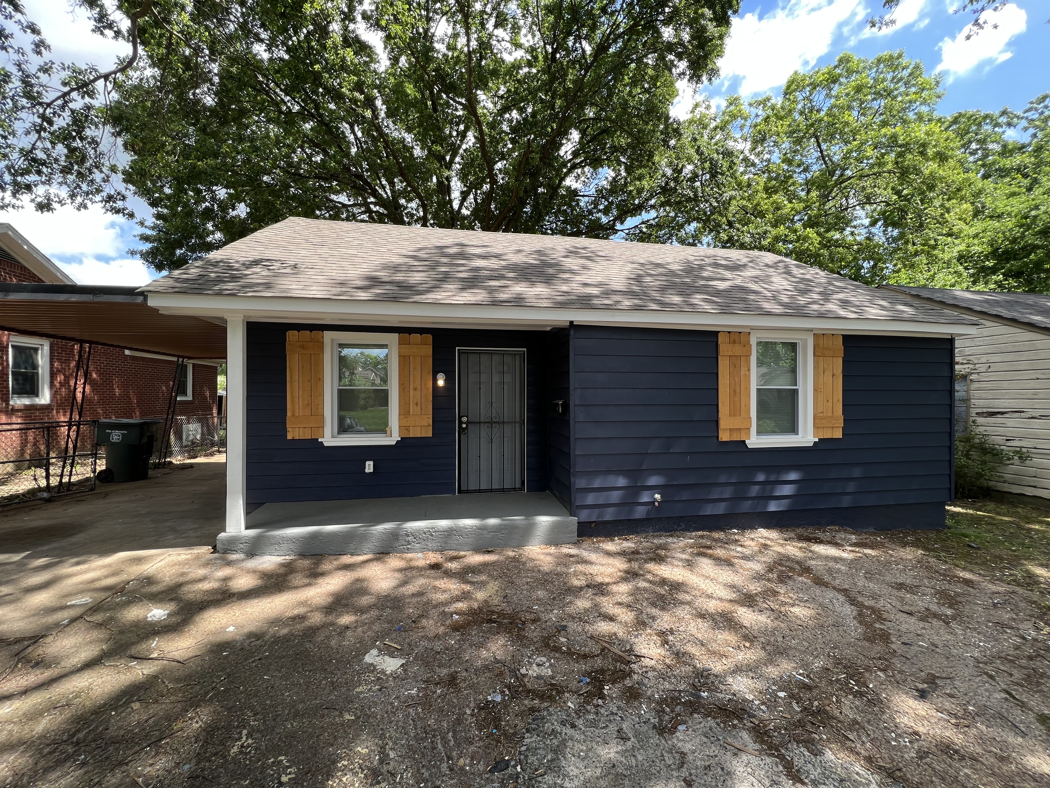 1900 Hearst Ave — casa renovada Memphis TN — ICJ Realty